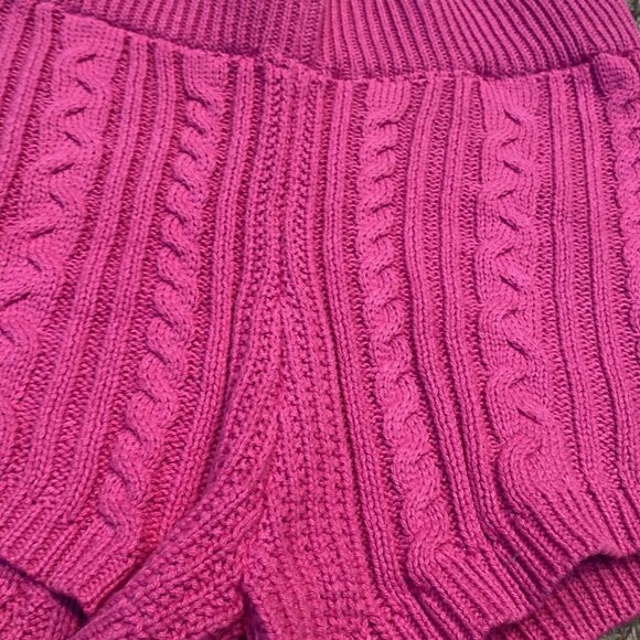 Forever 21 Crochet Booty Shorts size Medium Pink - Picture 8 of 8